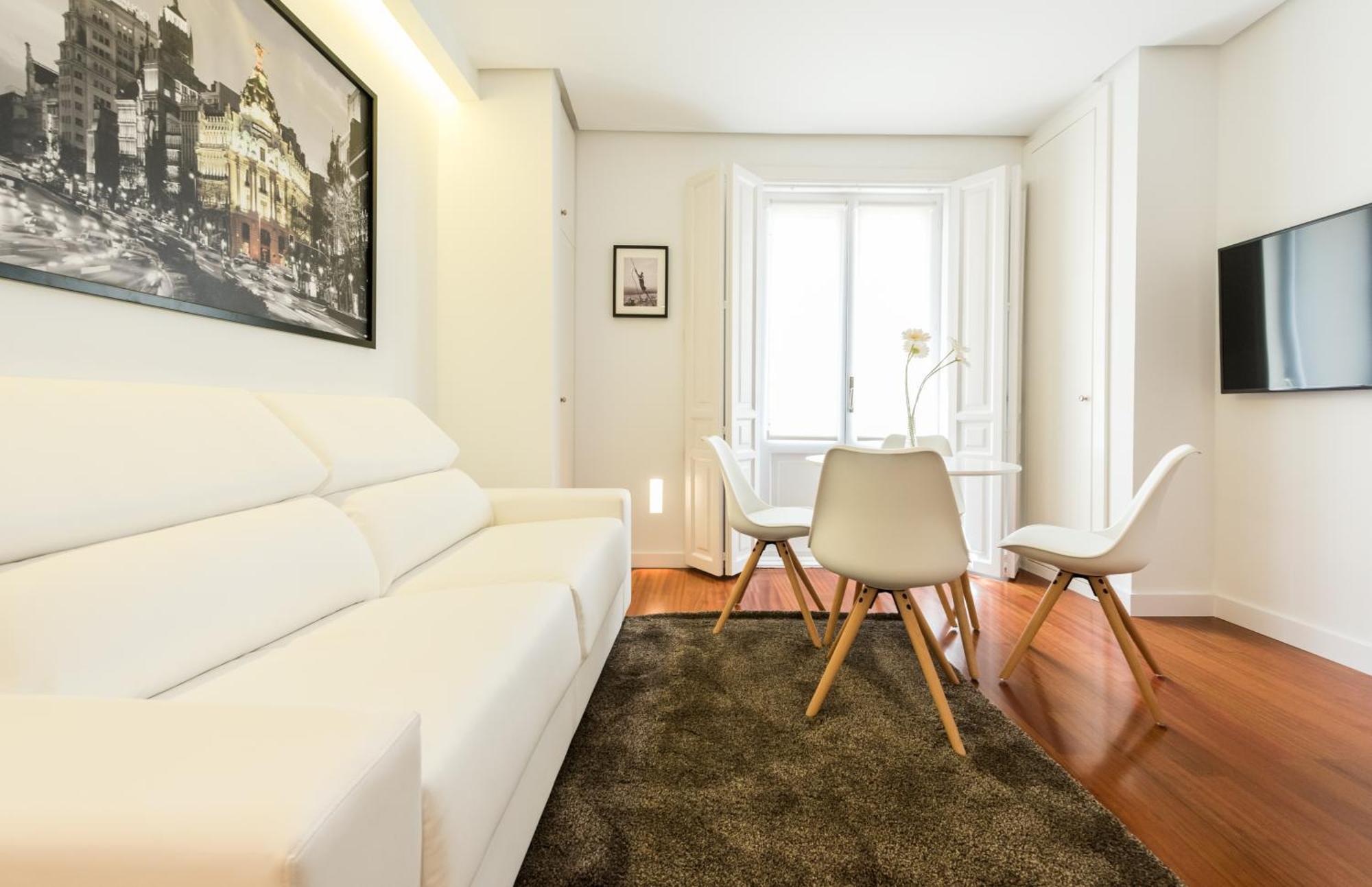 Santa Ana Plaza Apartment Madrid Ruang foto