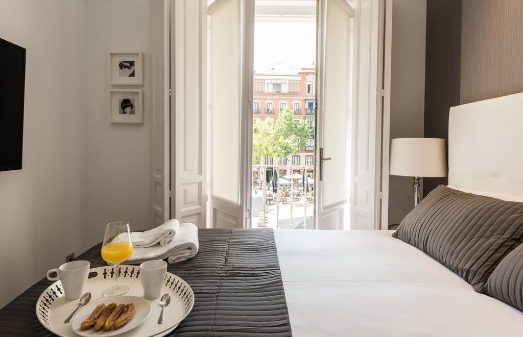 Santa Ana Plaza Apartment Madrid Bagian luar foto